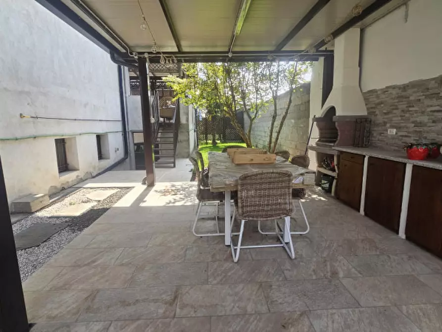 Immagine 18 di Villa in vendita  in Via Sardegna 12 a Parabiago