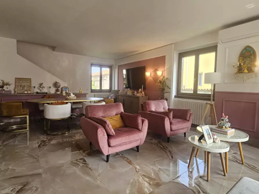 Immagine 26 di Villa in vendita  in Via Sardegna 12 a Parabiago