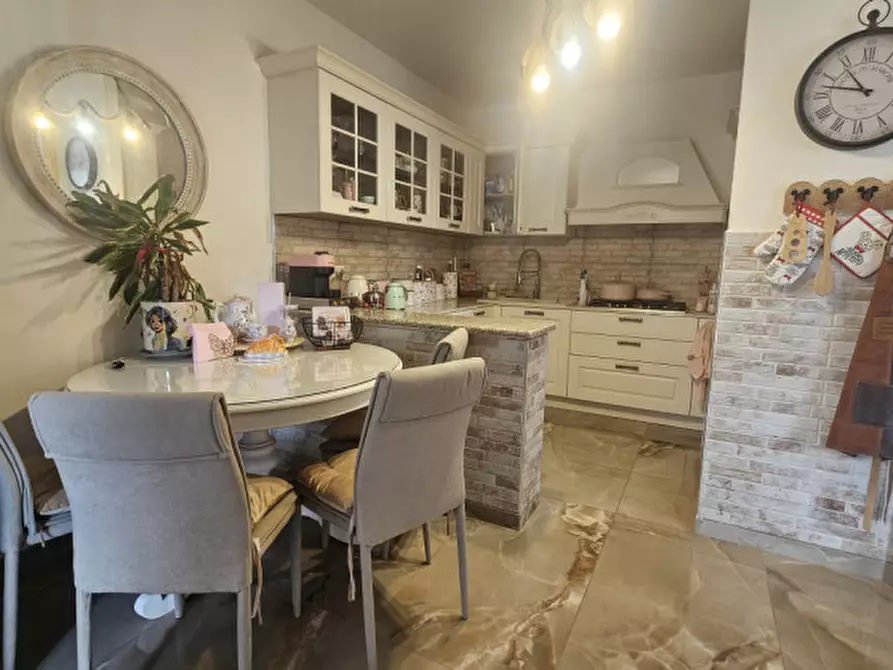 Immagine 33 di Villa in vendita  in Via Sardegna 12 a Parabiago