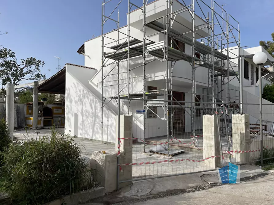 Immagine 2 di Villetta a schiera in vendita  in Via Vietri a Lecce