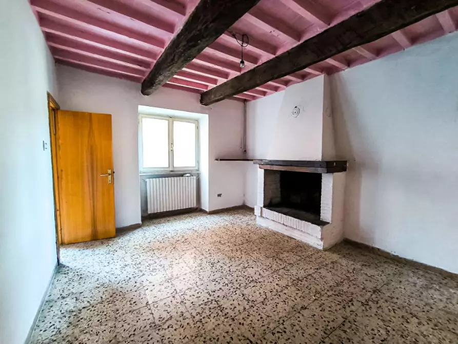 Immagine 6 di Casa indipendente in vendita  in Via Roma a Sassocorvaro Auditore