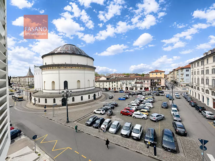 Immagine 1 di Appartamento in vendita  in Piazza Gran Madre di Dio a Torino