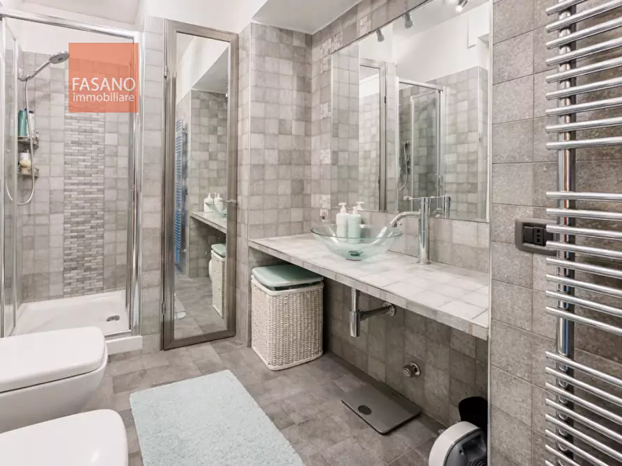 Immagine 13 di Appartamento in vendita  in Piazza Gran Madre di Dio a Torino