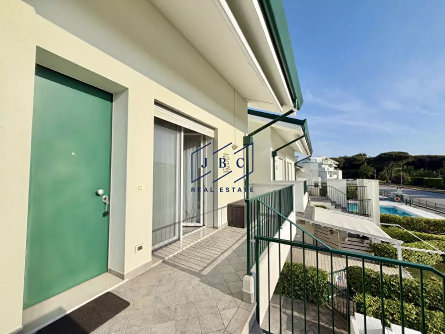 Immagine 2 di Appartamento in vendita  in Vicolo delle Mimose 3 a Jesolo