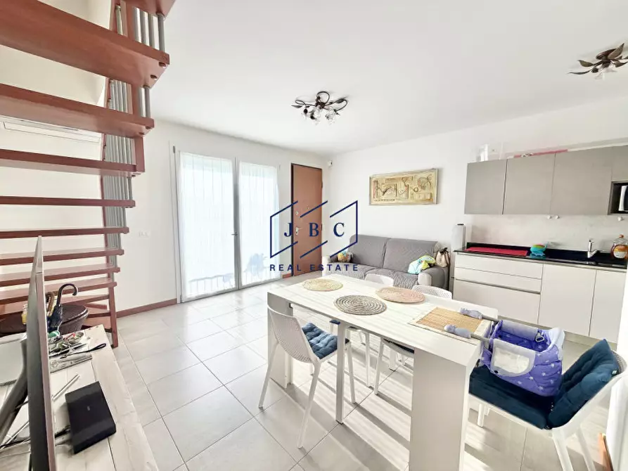 Immagine 7 di Appartamento in vendita  in Vicolo delle Mimose 3 a Jesolo