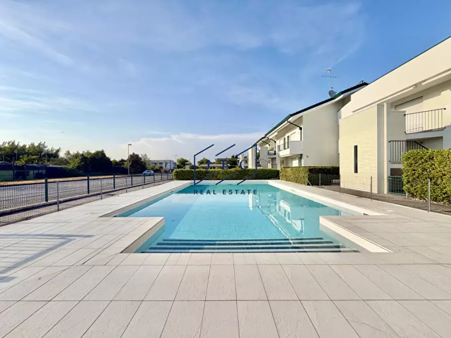 Immagine 29 di Appartamento in vendita  in Vicolo delle Mimose 3 a Jesolo
