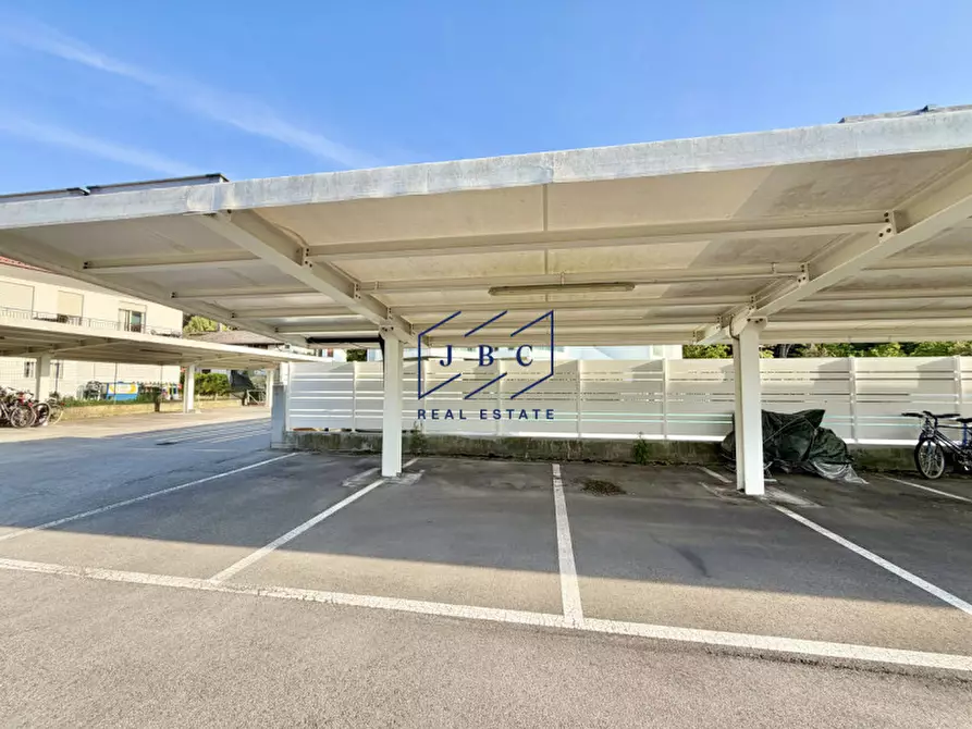 Immagine 31 di Appartamento in vendita  in Vicolo delle Mimose 3 a Jesolo