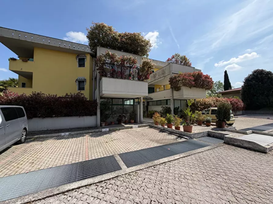 Immagine 1 di Appartamento in vendita  in Strada Paradiso a Vicenza