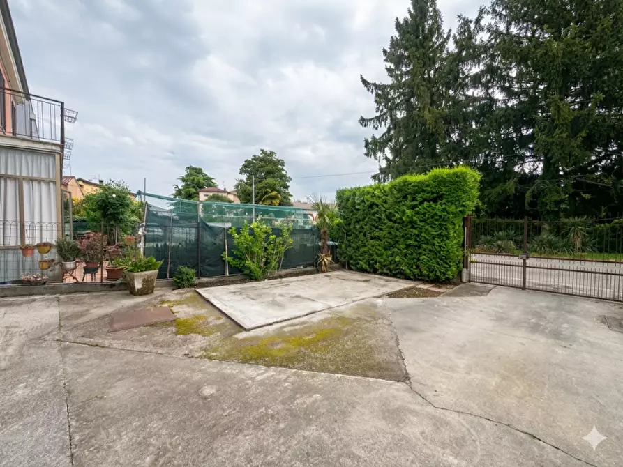 Immagine 11 di Casa trifamiliare in vendita  in Via delle Granze a Padova