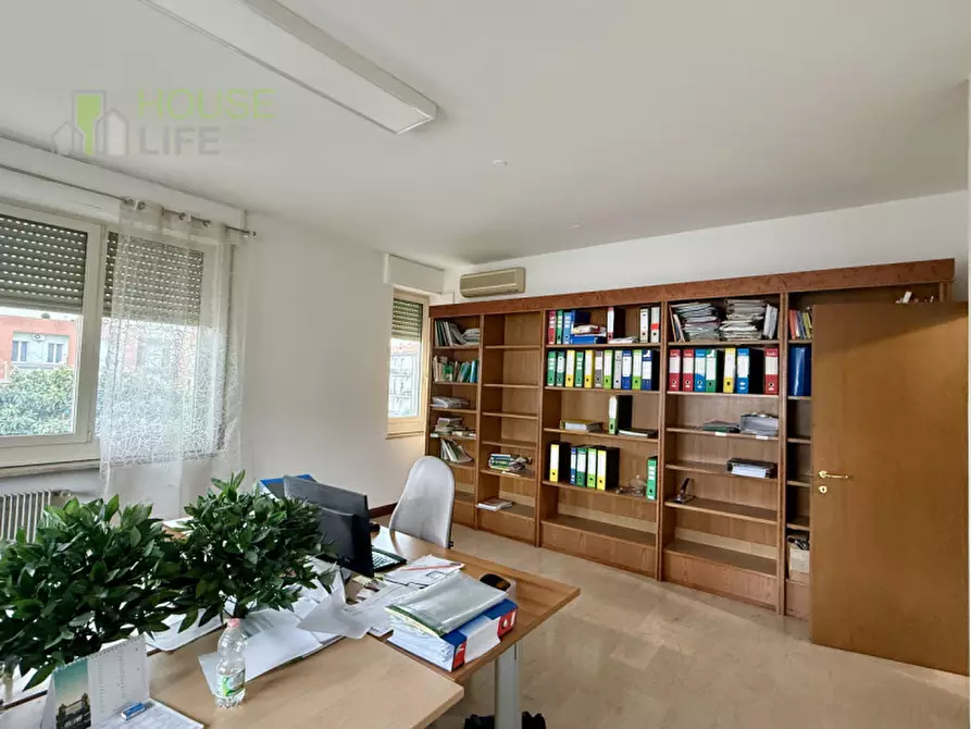 Immagine 4 di Ufficio in affitto  in Viale San Lazzaro a Vicenza