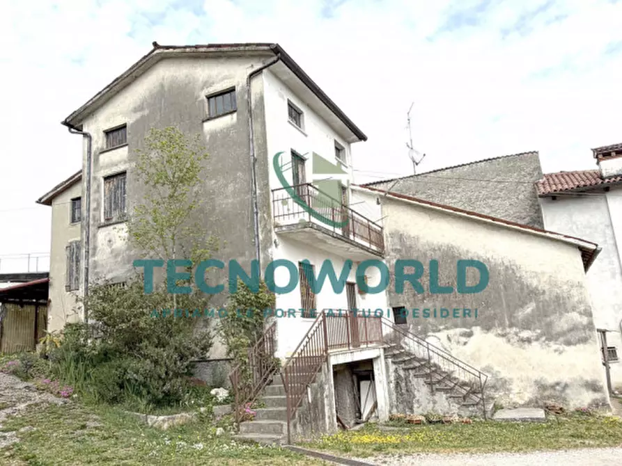 Immagine 1 di Rustico / casale in vendita  a Malo