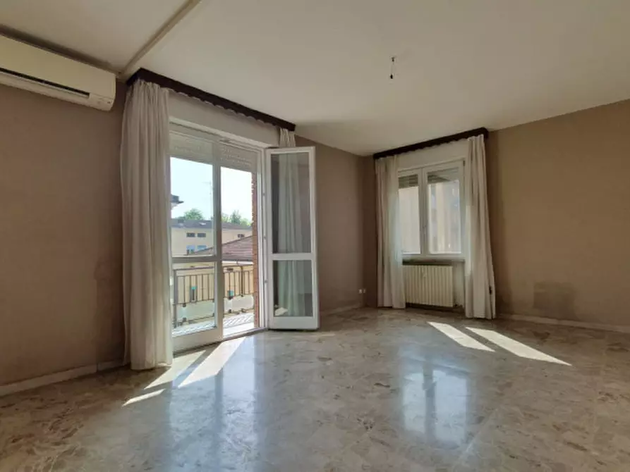 Immagine 1 di Appartamento in vendita  in Via Giuseppe Luosi a Mirandola