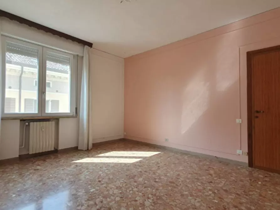 Immagine 17 di Appartamento in vendita  in Via Giuseppe Luosi a Mirandola