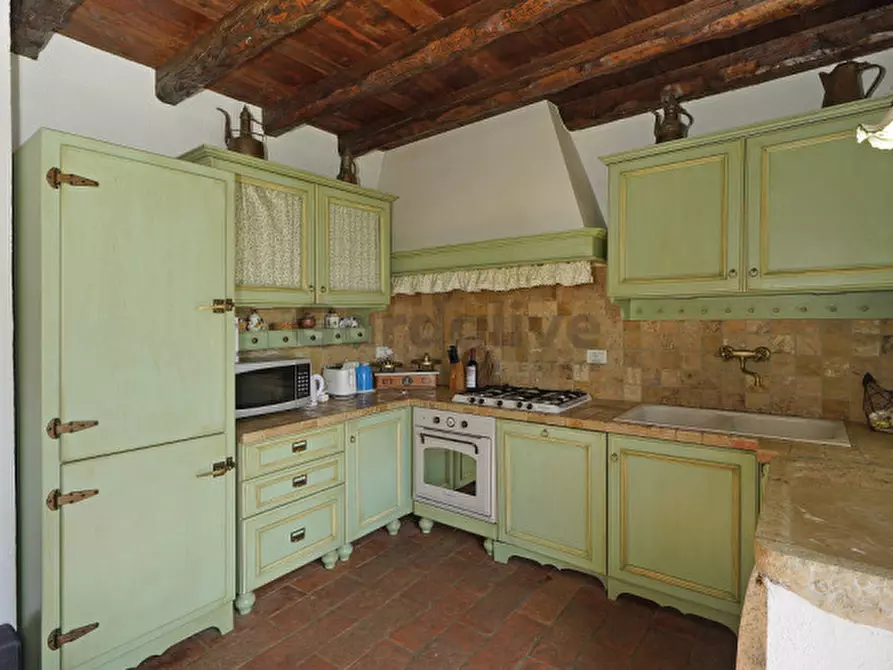 Immagine 18 di Villa in vendita  in Via A. Volta a Gargnano