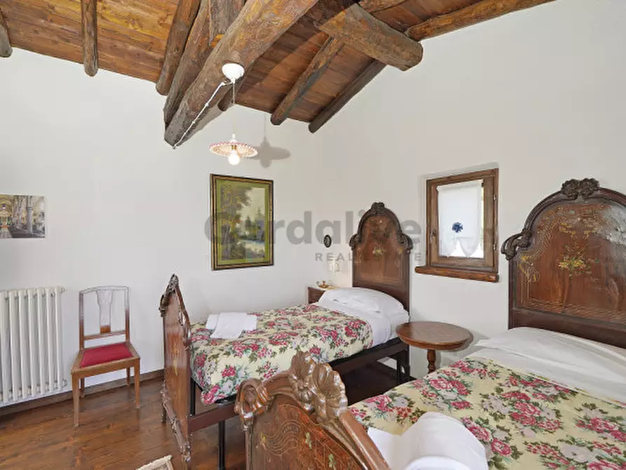 Immagine 29 di Villa in vendita  in Via A. Volta a Gargnano