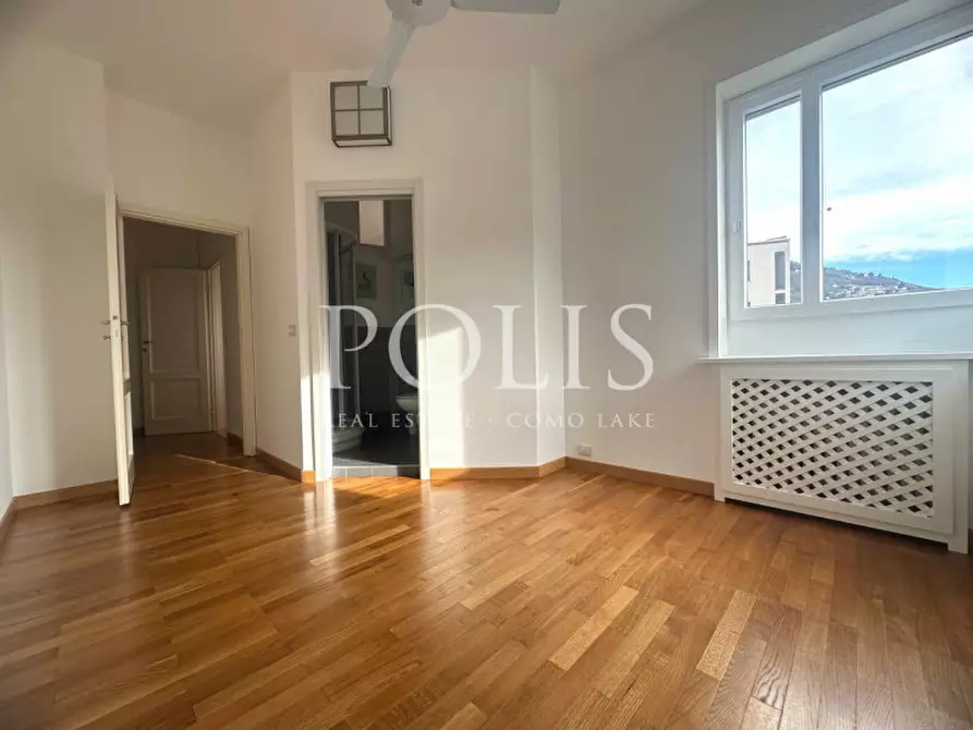 Immagine 13 di Appartamento in vendita  in Via Antonio Sant'Elia a Como