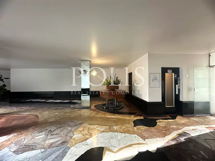 Immagine 17 di Appartamento in vendita  in Via Antonio Sant'Elia a Como