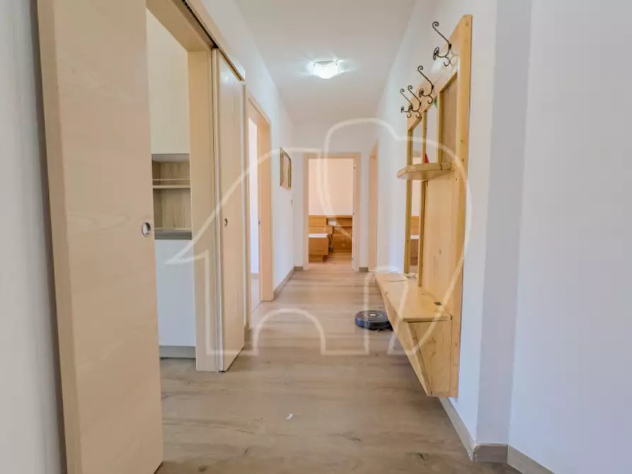 Immagine 5 di Appartamento in vendita  in Via San Leonardo a Merano .Meran.