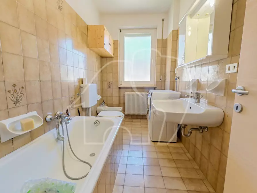 Immagine 8 di Appartamento in vendita  in Via San Leonardo a Merano .Meran.