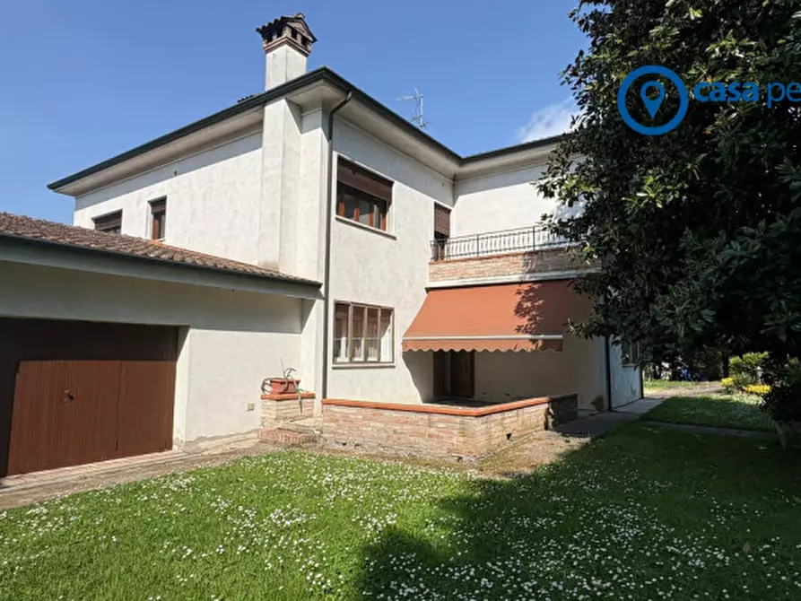Immagine 2 di Villa in vendita  in Via Roma a Polesella