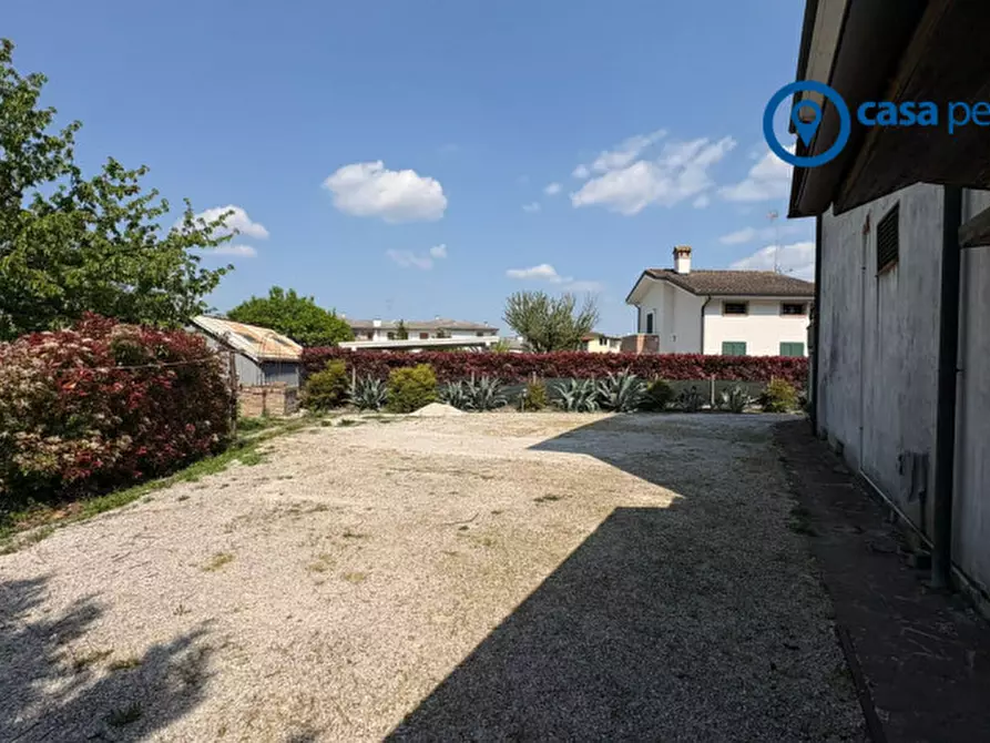 Immagine 31 di Villa in vendita  in Via Roma a Polesella