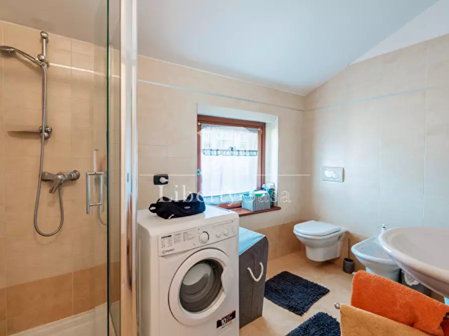 Immagine 11 di Appartamento in vendita  in Via Promontorio n.63 a Toscolano-Maderno