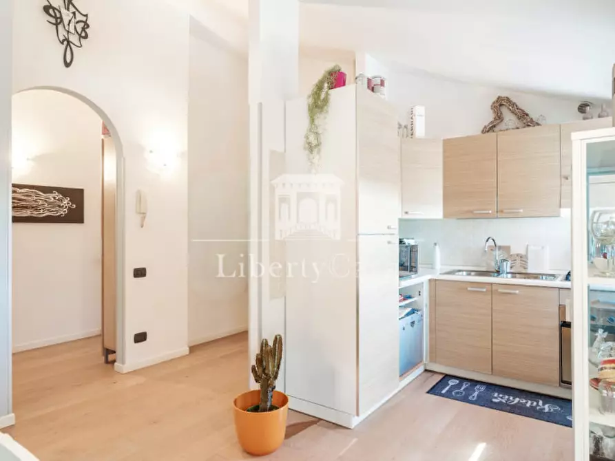 Immagine 16 di Appartamento in vendita  in Via Promontorio n.63 a Toscolano-Maderno
