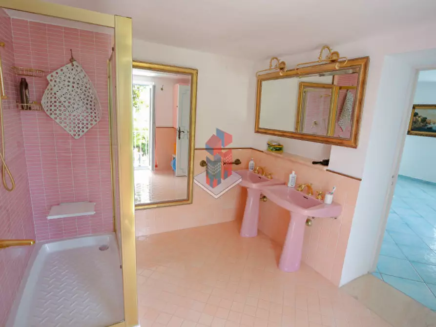 Immagine 24 di Villa in vendita  in ISCHIA - SANT'ANGELO- PARTE ALTA a Serrara Fontana