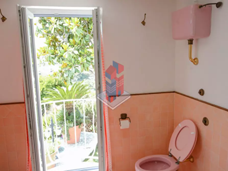 Immagine 26 di Villa in vendita  in ISCHIA - SANT'ANGELO- PARTE ALTA a Serrara Fontana