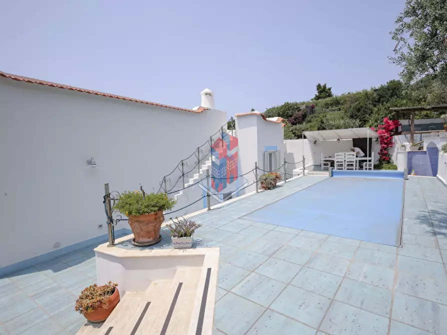 Immagine 68 di Villa in vendita  in ISCHIA - SANT'ANGELO- PARTE ALTA a Serrara Fontana