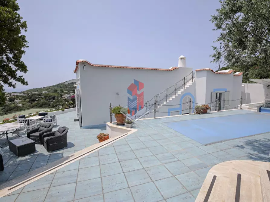 Immagine 72 di Villa in vendita  in ISCHIA - SANT'ANGELO- PARTE ALTA a Serrara Fontana