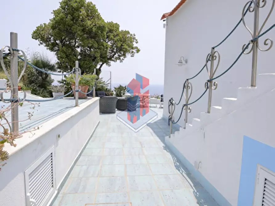 Immagine 75 di Villa in vendita  in ISCHIA - SANT'ANGELO- PARTE ALTA a Serrara Fontana