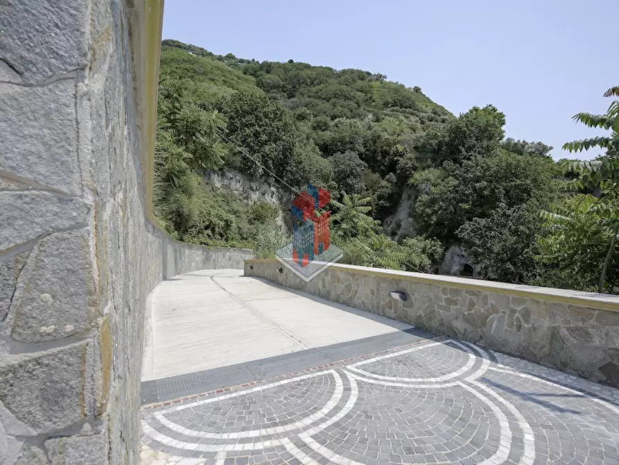 Immagine 80 di Villa in vendita  in ISCHIA - SANT'ANGELO- PARTE ALTA a Serrara Fontana