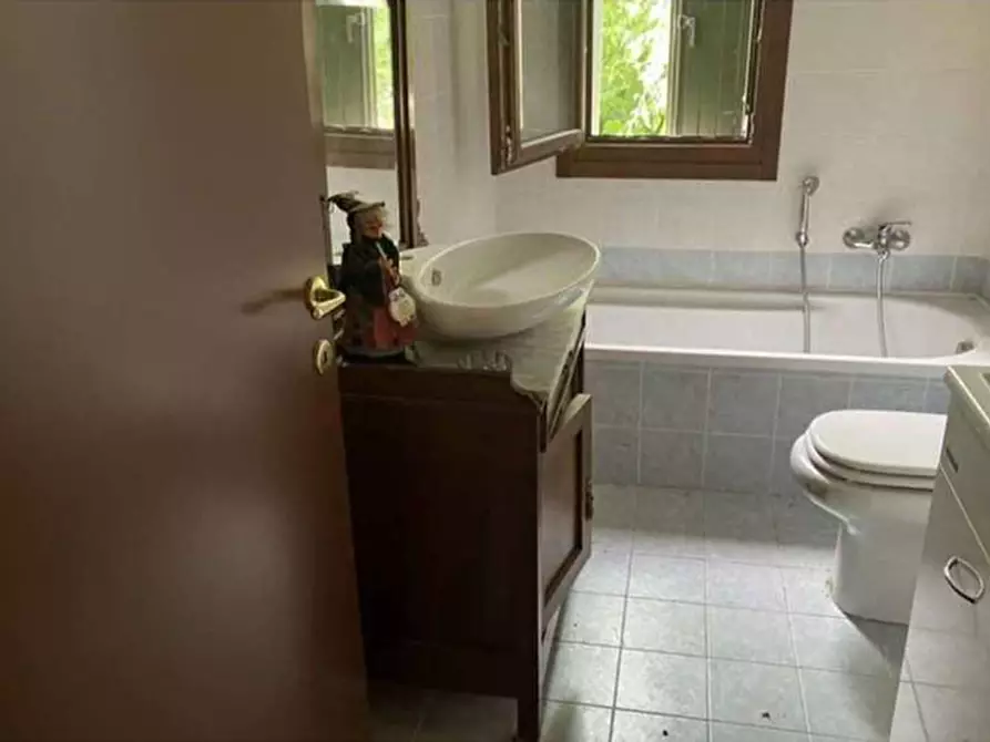 Immagine 12 di Appartamento in vendita  in Via Erino Girelli 23 a Bussolengo