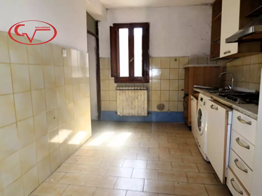 Immagine 2 di Appartamento in vendita  in Via Poggio Bracciolini a Montevarchi