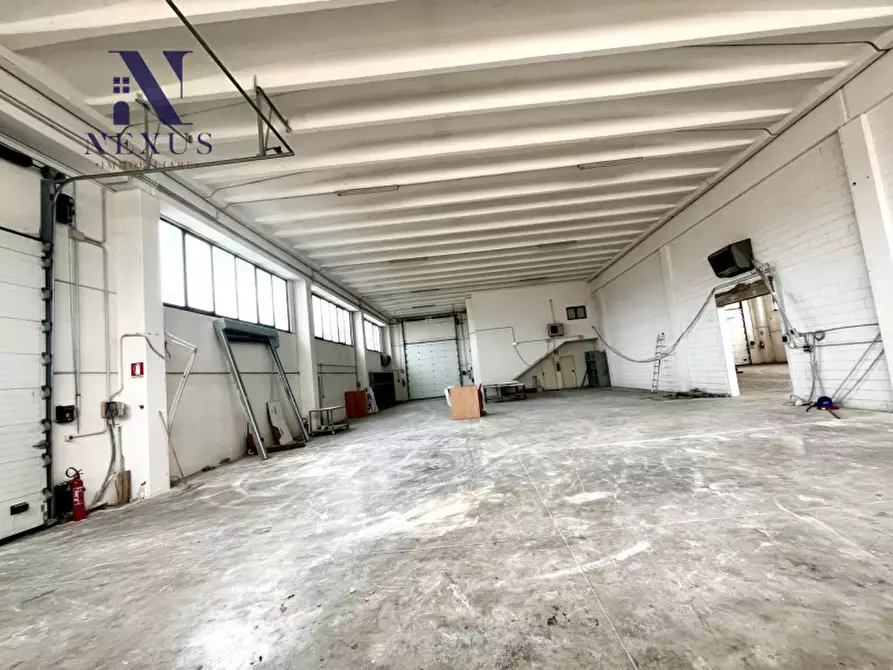 Immagine 3 di Capannone industriale in vendita  in Via Piagiolino a Trecastelli