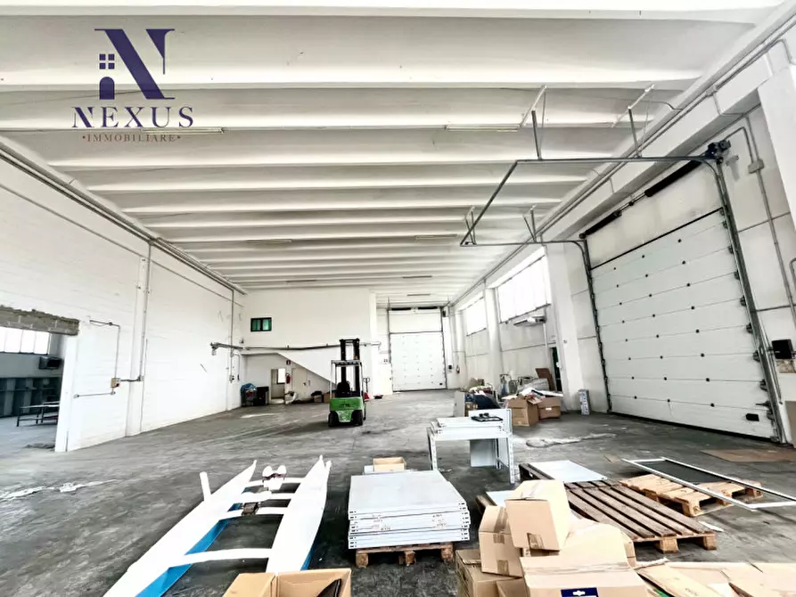 Immagine 6 di Capannone industriale in vendita  in Via Piagiolino a Trecastelli