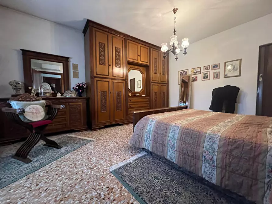 Immagine 12 di Casa indipendente in vendita  in Via Fontane 14 a Lonigo