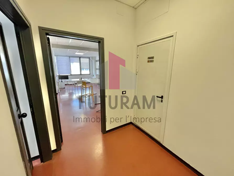 Immagine 15 di Ufficio in affitto  in VIDE DEGLI ALPINI 43 a Camisano Vicentino