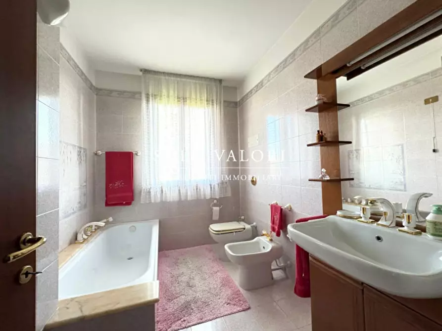 Immagine 12 di Villa in vendita  a Castelfranco Veneto