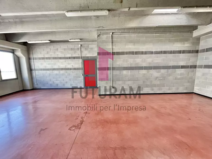 Immagine 3 di Laboratorio in affitto  in Via degli Alpini a Camisano Vicentino