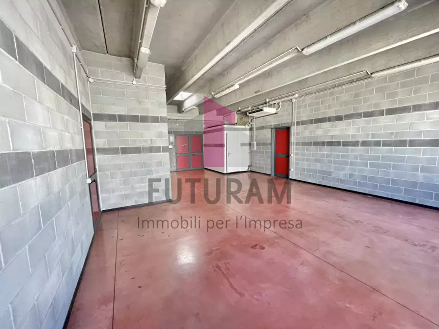 Immagine 7 di Laboratorio in affitto  in Via degli Alpini a Camisano Vicentino