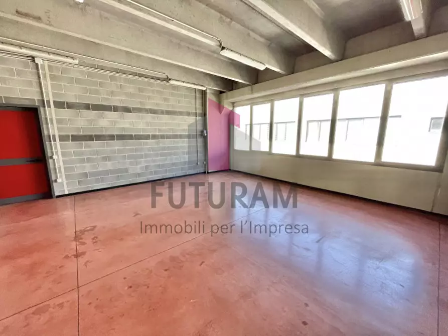 Immagine 9 di Laboratorio in affitto  in Via degli Alpini a Camisano Vicentino