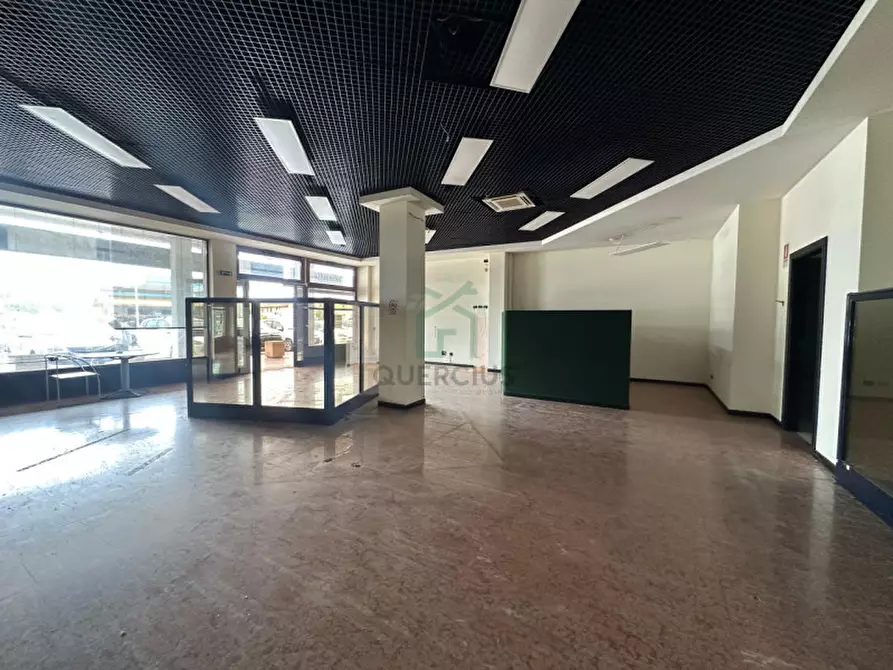 Immagine 13 di Negozio in vendita  in Corso Vittorio Emanuele Secondo a Villafranca Di Verona