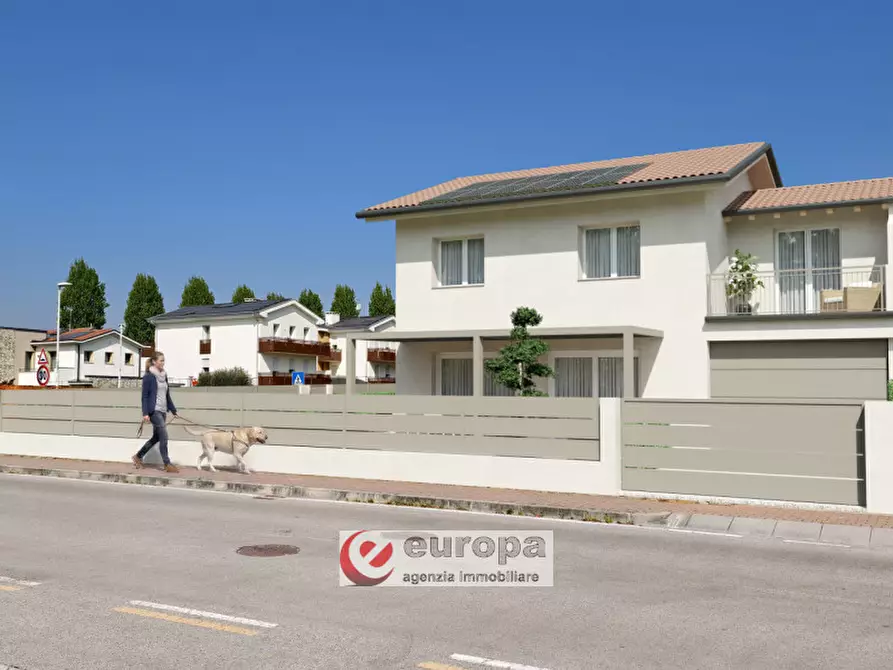 Immagine 1 di Villa in vendita  in VIA Martiri della Foibe a Monticello Conte Otto