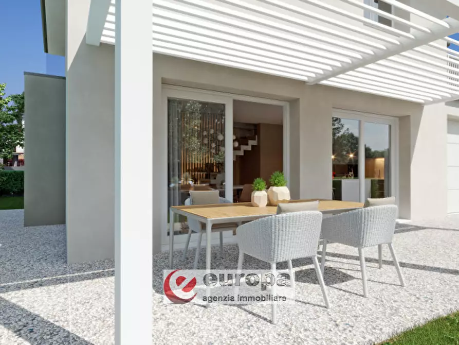 Immagine 5 di Villa in vendita  in VIA Martiri della Foibe a Monticello Conte Otto