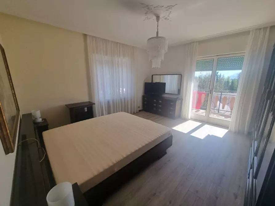 Immagine 12 di Appartamento in affitto  a Borgo D'anaunia