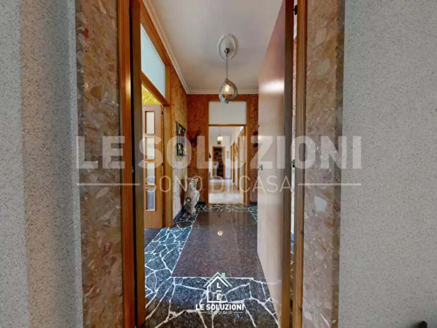 Immagine 2 di Appartamento in vendita  in Viale della Repubblica 40 a Putignano