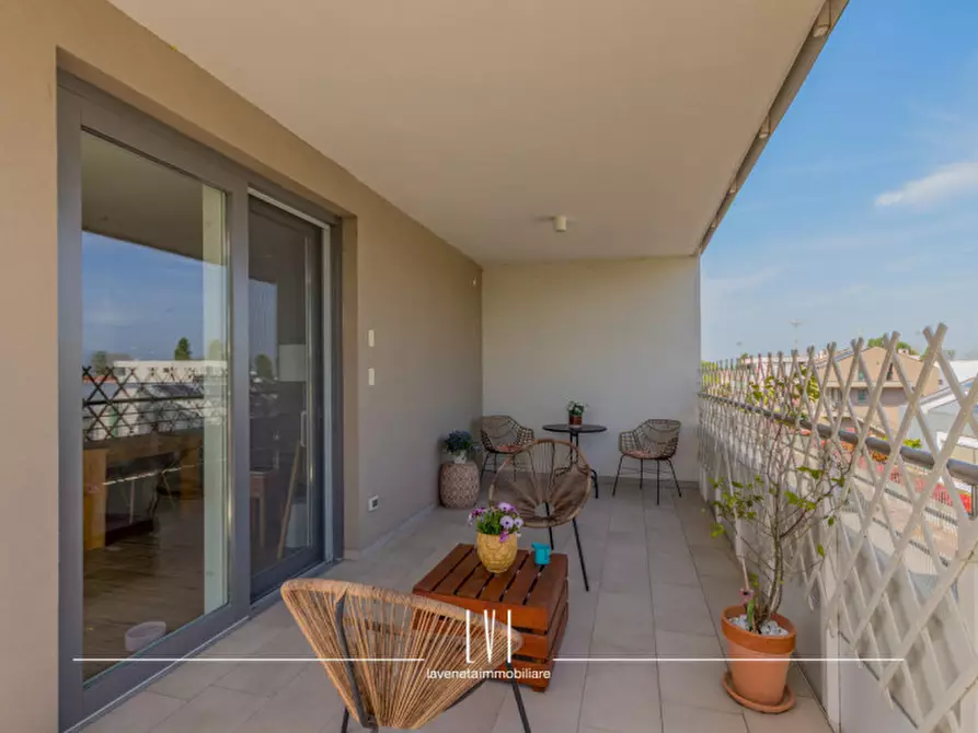 Immagine 7 di Appartamento in vendita  in via nereo rocco 68 a Jesolo