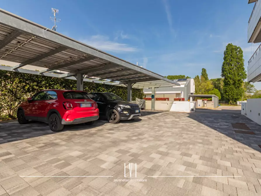 Immagine 27 di Appartamento in vendita  in via nereo rocco 68 a Jesolo